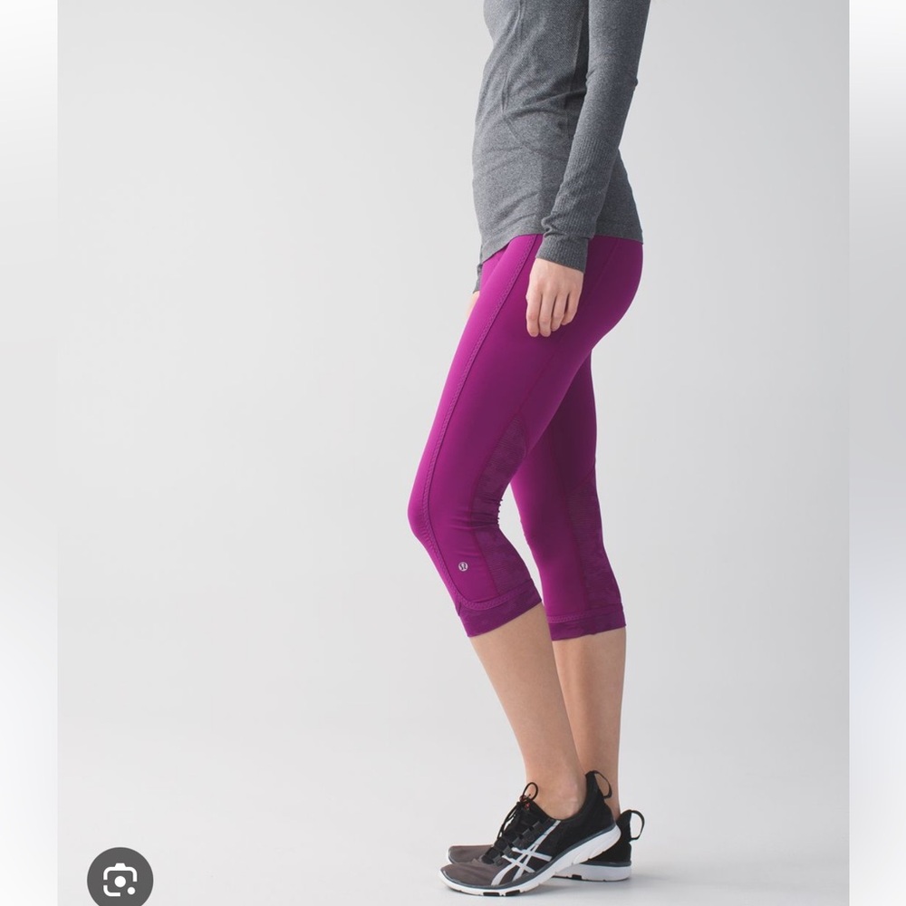 Lululemon run for days pink camo mesh crop leggings